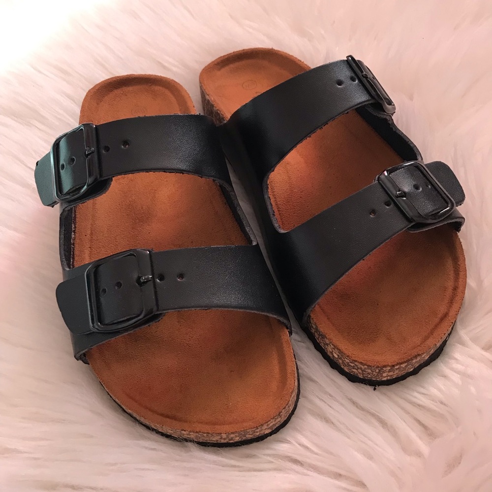 NWT Forever 21 sandals